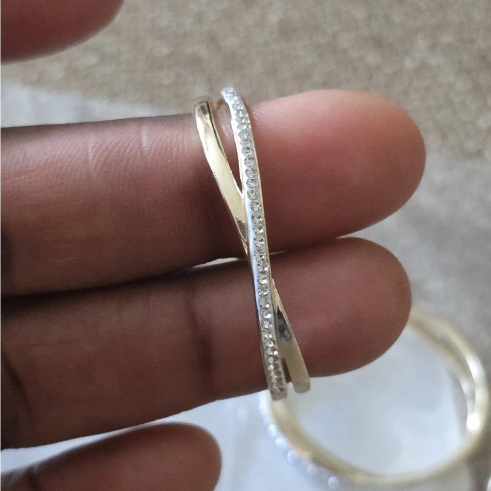 Anne Klien Elegant Gold Silver Hoop Earrings Criss Cross New - Picture 6 of 10